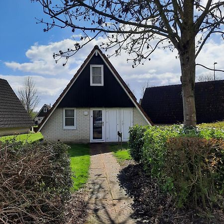 De Vecht, 124 - Centraal Gelegen Aan Vijver Gramsbergen エクステリア 写真